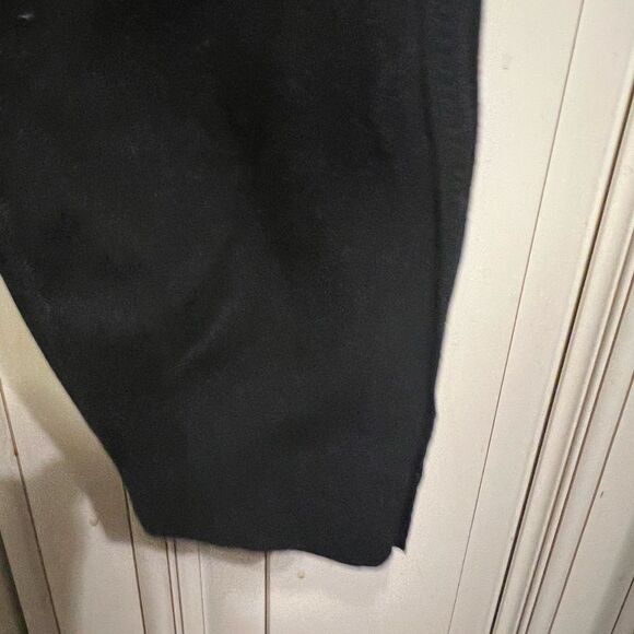 Nike Dri-FIT One
Women's Mid-Rise Leggings Sz Small - Picture 8 of 8